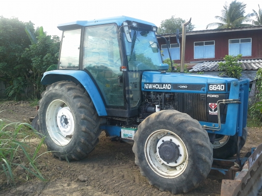 ขายฟอดร์6640นิวฮอแลน เกียรธรรม 12&times;12 ดันหน้าหาง 4 ไคเฮงหลี เล่มทะเบืยนพร้อมใช้