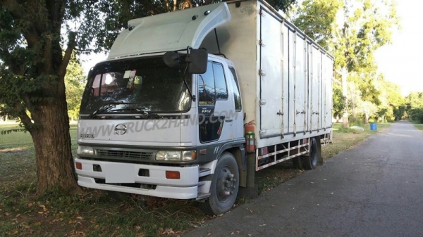 รถบรรทุก 6 ล้อ HINO ตู้บรรทุก  210 แรงม้า ปีจดทะเบียน 2542