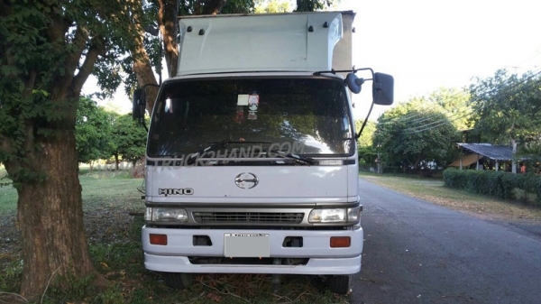 รถบรรทุก 6 ล้อ HINO ตู้บรรทุก 210 แรงม้า ปีจดทะเบียน 2542 รถบรรทุก 6 ล้อ HINO ตู้บรรทุก 210 แรงม้า ปีจดทะเบียน 2542