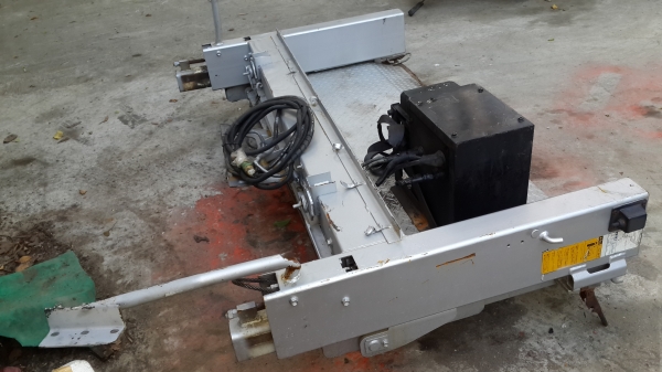 ฝาท้ายไฮดรอดลิค รถกะบะ และ 4 ล้อเล็ก รหัสสินค้า P - 2