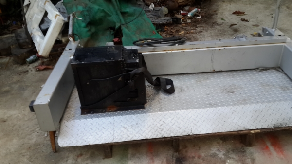 ฝาท้ายไฮดรอดลิค รถกะบะ และ 4 ล้อเล็ก รหัสสินค้า P - 2 ฝาท้ายไฮดรอดลิค รถกะบะ และ 4 ล้อเล็ก รหัสสินค้า P - 2