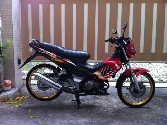 ขออนุญาติขาย Honda Sonic 125 รุ่นไมล์ขาว สตาร์ทมือ ฟรีค่าโอน ขออนุญาติขาย Honda Sonic 125 รุ่นไมล์ขาว สตาร์ทมือ ฟรีค่าโอน