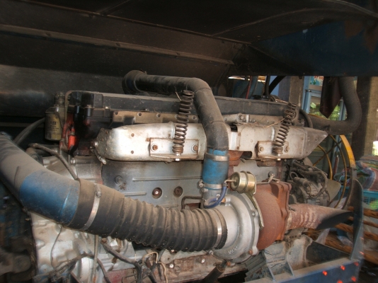 ขายรถเกี่ยวข้าวเกษตรพัฒนา ไอ้หนุ่มไวไฟ ปี 50 เครื่องยนต์อีซูซุ 210 แรงม้า ปั้มไดกิ๊นส์ เบอร์ 22 แฝด ตัวเดิน 12 HT