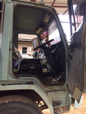 ขายรถ10ล้อดั้มพ์ ISUZU FVZ32MZP เครื่อง195แรงม้า สนใจโทร 081-970-1072