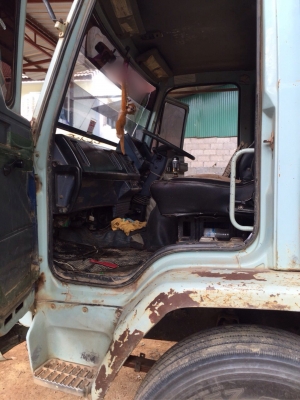 ขายรถ10ล้อดั้มพ์ ISUZU FVZ32MZP เครื่อง195แรงม้า สนใจโทร 081-970-1072