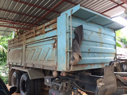 ขายรถ10ล้อดั้มพ์ ISUZU FVZ32MZP เครื่อง195แรงม้า สนใจโทร 081-970-1072