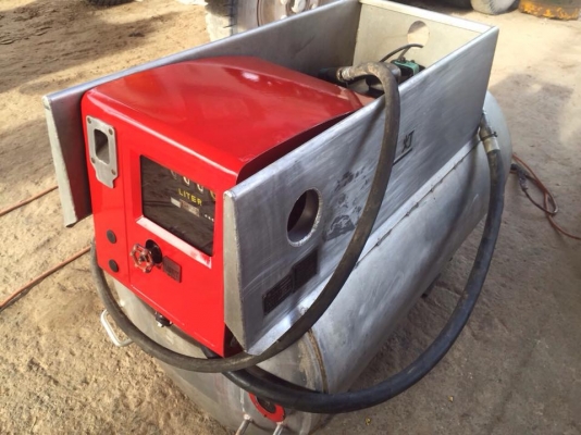 ขายถังน้ำมัน 500 ลิตร พร้อมหัวจ่าย สายยาว 7 เมตร ขายถังน้ำมัน 500 ลิตร พร้อมหัวจ่าย สายยาว 7 เมตร