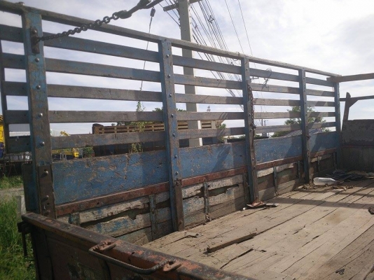 กระบะไม้‬ hino เก่าๆ