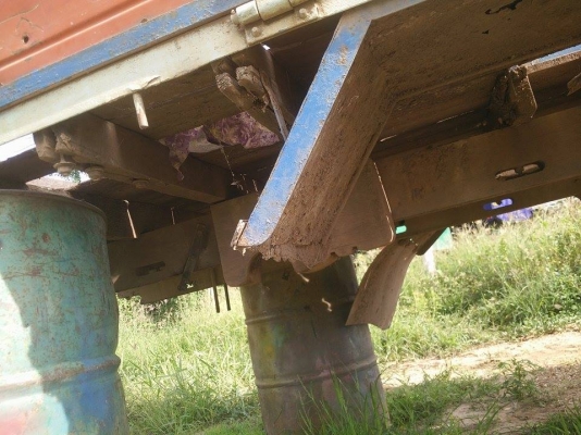 กระบะไม้‬ hino เก่าๆ