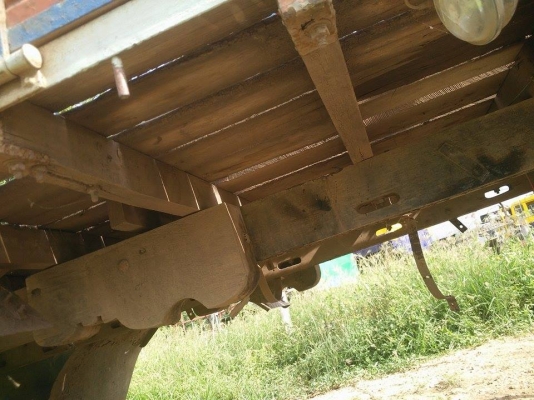 กระบะไม้‬ hino เก่าๆ