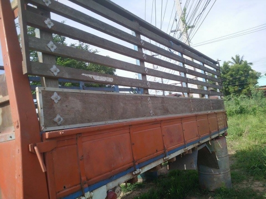 กระบะไม้‬ hino เก่าๆ