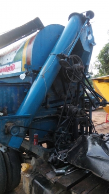 ขายเครื่องนวดข้าวติดรถหกล้อ ราคาต่อรองได้