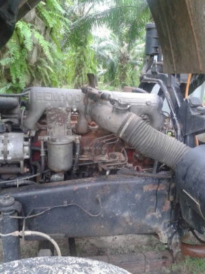 รถอีซูซุ 10 ล้อ จัมโบ้. ท้ายลาด  เปลื่ยนเครื่อง 210 แรงม้า.    สนใจติดต่อ  081 - 6079515