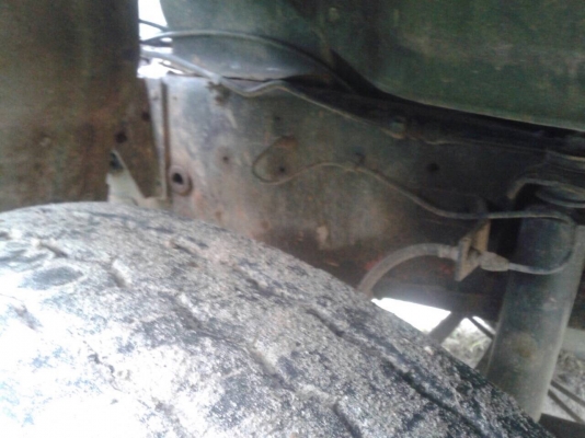 รถอีซูซุ 10 ล้อ จัมโบ้. ท้ายลาด  เปลื่ยนเครื่อง 210 แรงม้า.    สนใจติดต่อ  081 - 6079515