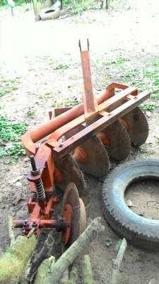 ขายผานพรวนสำหรับรถไถเล็ก  18&#039;&#039; x 4  ( ใบผานกว้าง 18 นิ้ว มี 4 ใบ )