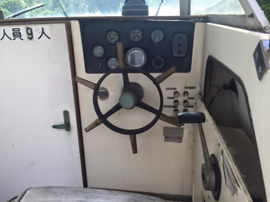 ขายเรือ 19 ฟุตยามาฮ่าเพิ่มคลิปติดเครื่องด้านในคับ