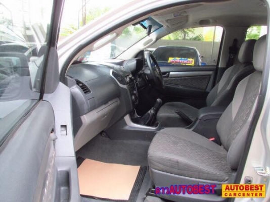 CHEVROLET COLORADO 2.5 Z71 CREW CAB MT ปี 2012