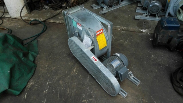 **เหลือ 6 ตัว!!**เหมาตัวละ 4,000..โบวเวอร์ KRUGER 3/4 HP. 380V. สภาพใหม่เกินบรรยาย 99\% มี 10 ตัว.โทร 089-2499-123 นครปฐม