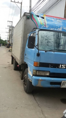 ขาย "ราคา 245,000บ ต่อรองได้" หกล้อ อีซูซุ NQD เครือง 4HF1 แอร์ พ.เวอร์ บรรทุกตู้แห้ง ยาว 4.30ม (เหมาะต่อดั้ม) ทะเบียนพร้อมโอน