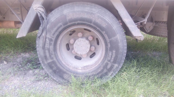 ขาย "ราคา 245,000บ ต่อรองได้" หกล้อ อีซูซุ NQD เครือง 4HF1 แอร์ พ.เวอร์ บรรทุกตู้แห้ง ยาว 4.30ม (เหมาะต่อดั้ม) ทะเบียนพร้อมโอน