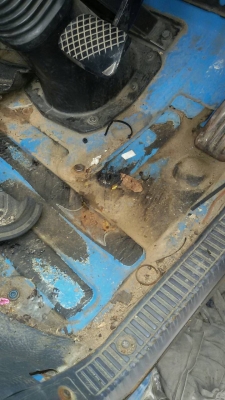 ขาย "ราคา 245,000บ ต่อรองได้" หกล้อ อีซูซุ NQD เครือง 4HF1 แอร์ พ.เวอร์ บรรทุกตู้แห้ง ยาว 4.30ม (เหมาะต่อดั้ม) ทะเบียนพร้อมโอน