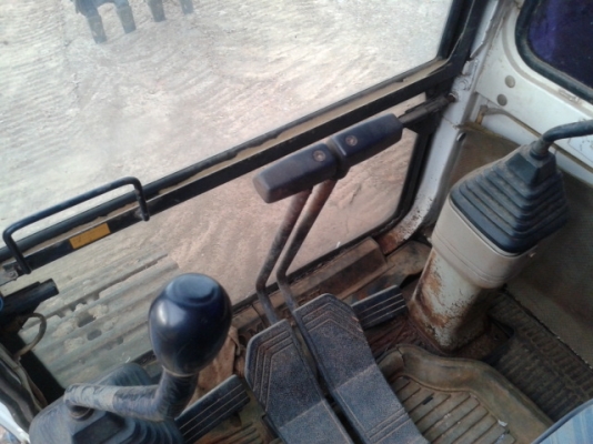 โคมัสุ  PC 120 - 5   สภาพสวยมาก ระบบไฟเต็ม พร้อมใช้งานเลย