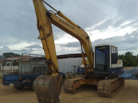 โคมัสุ  PC 120 - 5   สภาพสวยมาก ระบบไฟเต็ม พร้อมใช้งานเลย