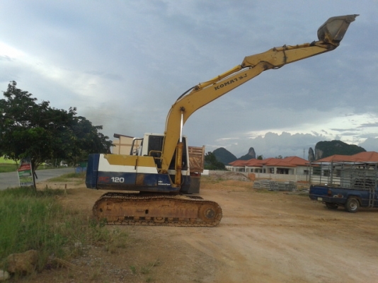 โคมัสุ  PC 120 - 5   สภาพสวยมาก ระบบไฟเต็ม พร้อมใช้งานเลย