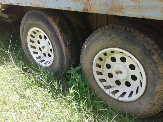 ขายด่วนรถเทรนเลอร์หางปลาหน้ายาวขึ้นแม็คโคร รถเกี่ยวราคาประหยัดเอกสารเล่มทะเบียนโทร0843923995