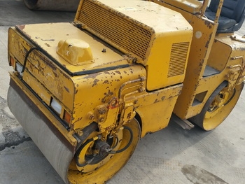 ขาย - รถบดอัดสั่นสะเทือน เอวอ่อน หน้าเหล็ก หลังเหล็ก BOMAG: DT 200 ดีเซล 2 สูบ