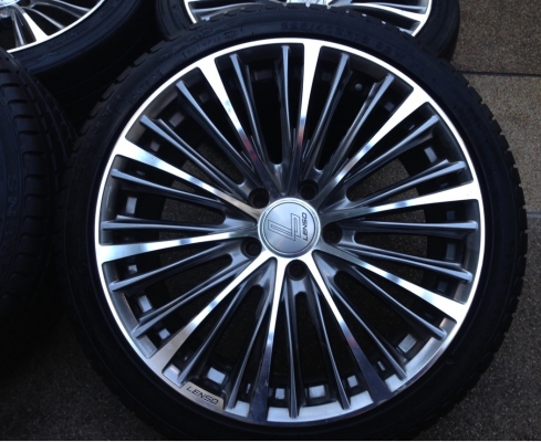 ล้อ Lenso ขอบ18 พร้อมยางปี13 ดอกเต็ม