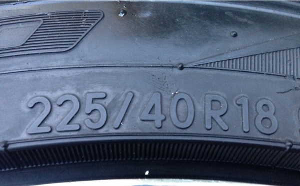 ล้อ Lenso ขอบ18 พร้อมยางปี13 ดอกเต็ม