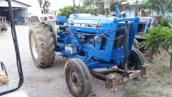 ขายด่วน รถไถฟอร์ด 5000