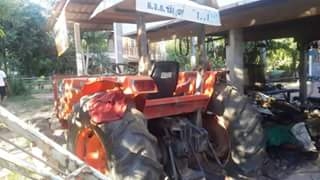 ขาย KUBOTA M5000 ขายตามสภาพเครื่องพัง เอกสารเล่มทะเบียนพร้อมโอน อุปกรณ์ดันหน้า ผานหลัง  ราคาย่อมเยาว์