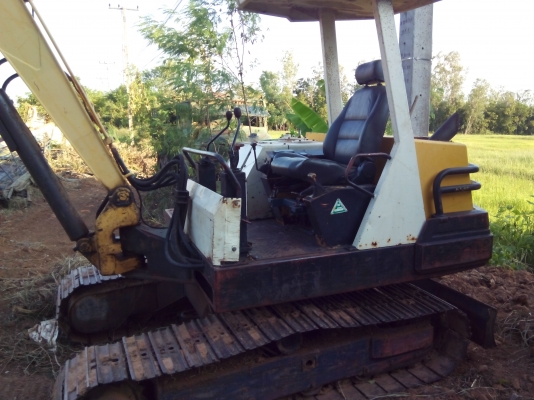 ขายค่ะรถแบคโฮบี50 ยันม่าราคา 230,000 บาทค่ะ