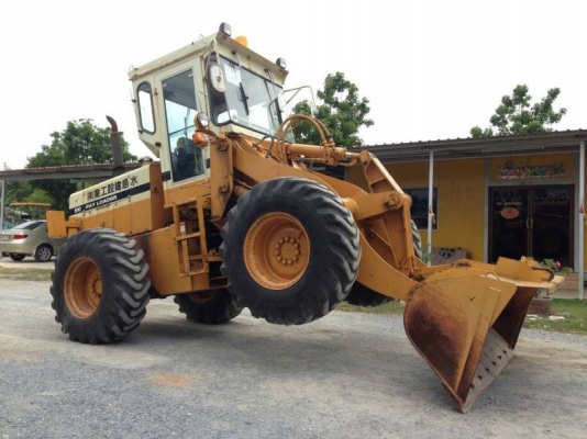 มีให้เลือกหลายคัน Komatsu 510 กรองเดี่ยว สวยๆ เก่าญี่ปุ่น 090-986-2521 อ๊อบ