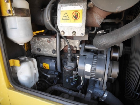 KOMATSU WA100-3 นำเข้าจากญี่ปุ่นครับ สวยๆ 090-986-2521 อ๊อบ KOMATSU WA100-3 นำเข้าจากญี่ปุ่นครับ สวยๆ 090-986-2521 อ๊อบ