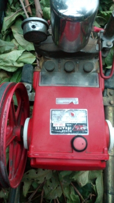 ขาย !! ปั้มฉีดยาชนมอเตอร์ พร้อมใช้งาน