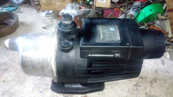 ขาย !! ปั้มน้ำกุนด์ฟรอส ขนาด2แรง220v. พร้อมใช้งาน