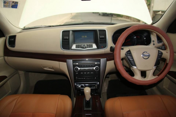 ขาย NISSAN Teana 250  ปี 2011 รองท๊อป เครื่อง 2500 V6