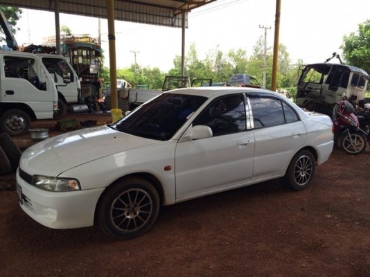 ขายค่ะ รถเก๋งLancer ท้ายเบนซ์ราคา 59,000บาทค่ะ