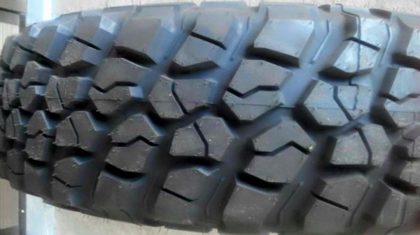 BF Goodrich KM2 ขนาด 255 80 r17 Mud-Terrainหน้าแคบ ขอบ17 BF Goodrich KM2 ขนาด 255 80 r17 Mud-Terrainหน้าแคบ ขอบ17