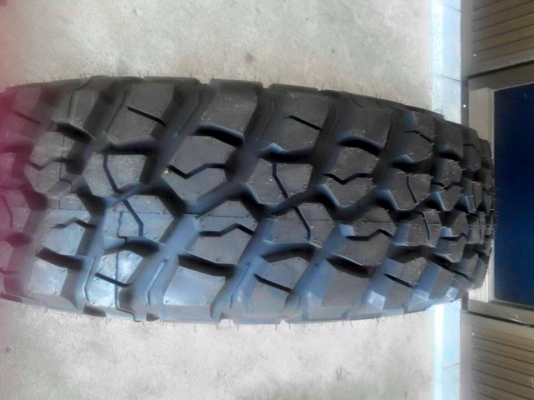 BF Goodrich KM2 ขนาด 255 80 r17 Mud-Terrainหน้าแคบ ขอบ17 BF Goodrich KM2 ขนาด 255 80 r17 Mud-Terrainหน้าแคบ ขอบ17