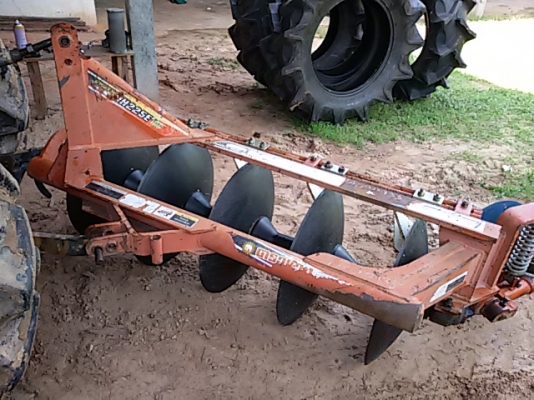 ผานพรวนตราช้าง DH225E 5x22นิ้วครับ