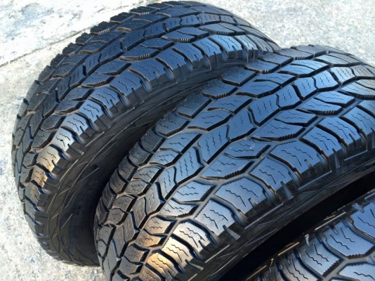 Cooper Discoverer A/T3 ขนาด 265 70 r17 มือ2 ปี13 ดอก8มิล