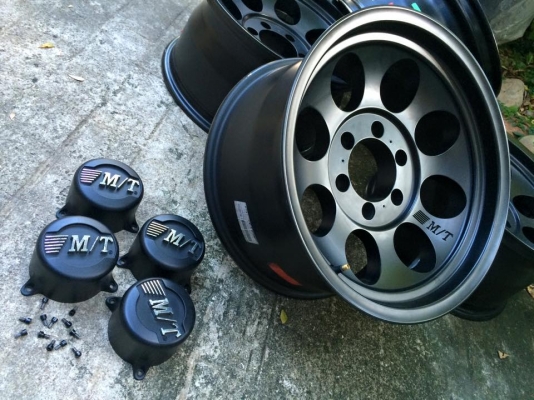 Mickey Thompson ขอบ 17 x9 ET-12 แม็กแท้ รุ่น Classic ฝาครบ Mickey Thompson ขอบ 17 x9 ET-12 แม็กแท้ รุ่น Classic ฝาครบ