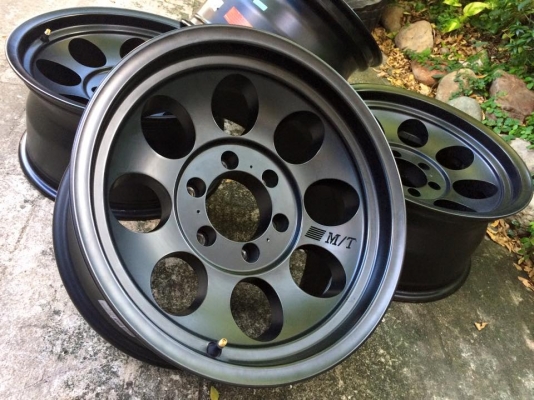 Mickey Thompson ขอบ 17 x9 ET-12 แม็กแท้ รุ่น Classic ฝาครบ Mickey Thompson ขอบ 17 x9 ET-12 แม็กแท้ รุ่น Classic ฝาครบ
