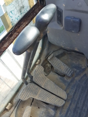 Kobelco SK200-6 #YN10-39881 นำเข้าจากญี่ปุ่น สภาพพร้อมใช้งาน รถจอดที่นิคมบางปะอิน อยุธยา ติดต่อ โสมธิดา 061-4194022 Kobelco SK200-6 #YN10-39881 นำเข้าจากญี่ปุ่น สภาพพร้อมใช้งาน รถจอดที่นิคมบางปะอิน อยุธยา ติดต่อ โสมธิดา 061-4194022