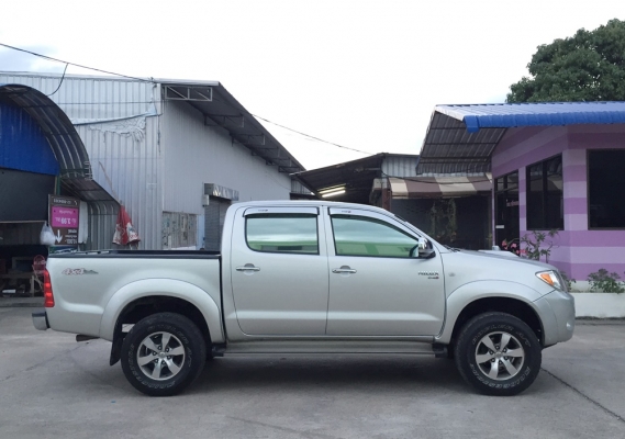 4x4 รถสวยเดิมบางใช้งานน้อย 4x4 รถสวยเดิมบางใช้งานน้อย