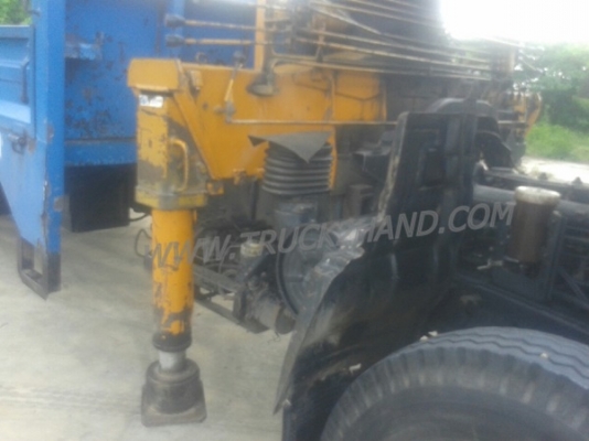 รถบรรทุก ISUZU 6 ล้อ  ติดเครน  175 แรงม้า เครน 4.5 ตัน น็อต 8 ตัว กระบะยาว 6 เมตร